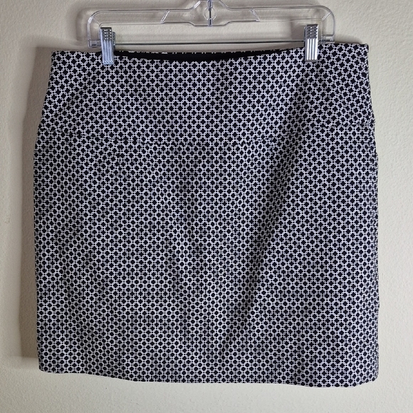 Blue and White Mini Pencil Skirt Casual - Picture 4 of 9